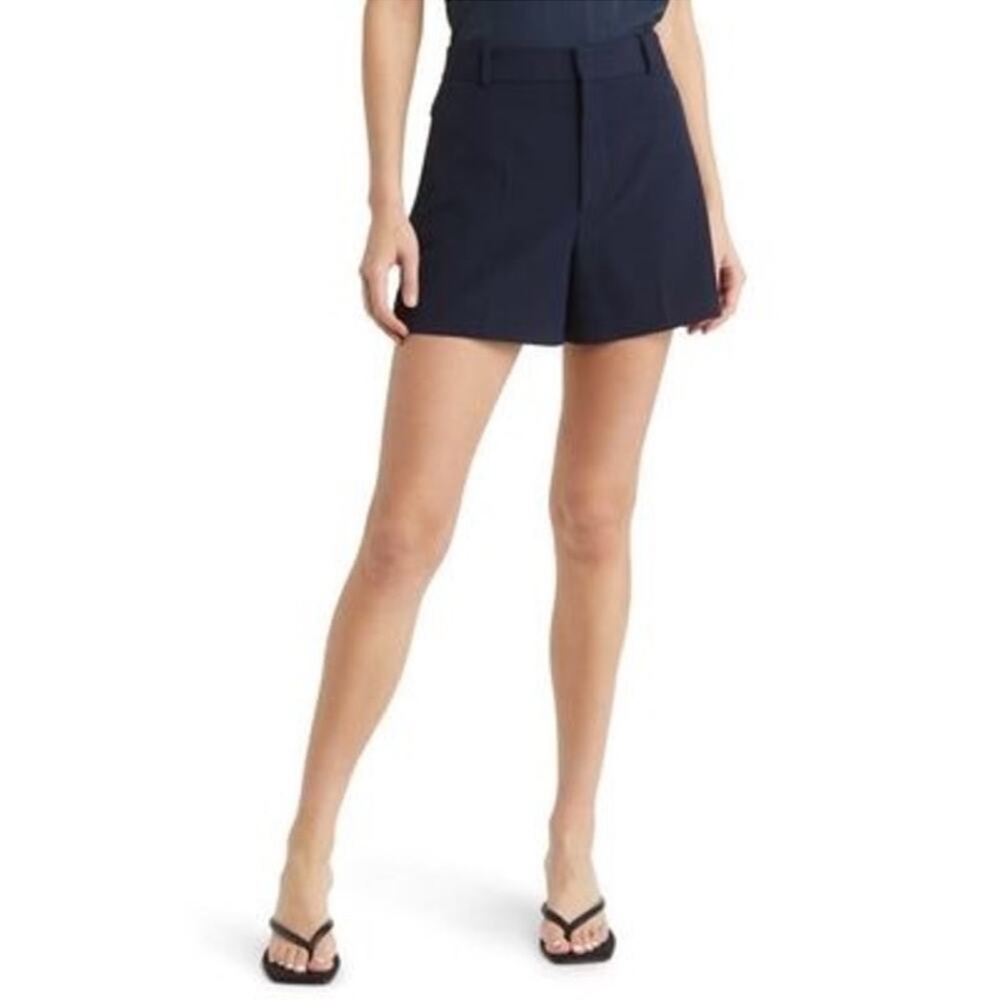 NWT- FRAME $298 Navy Flat Front High Rise
Trouser Shorts, size 4